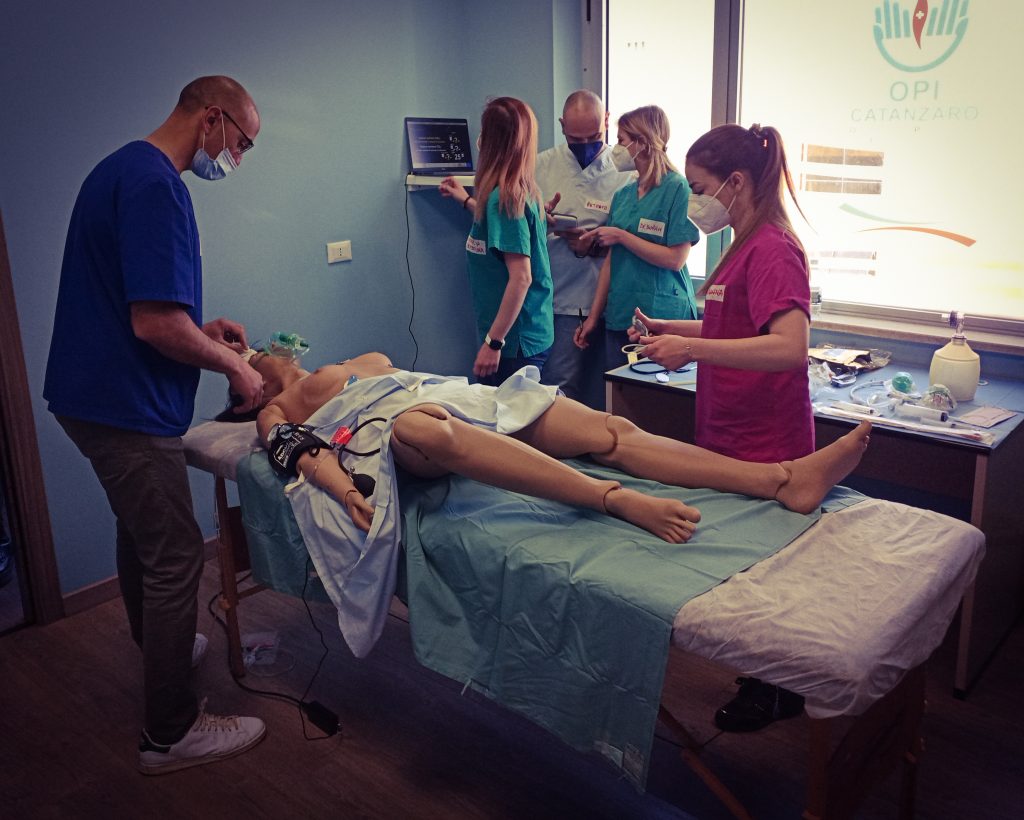 Nace en Catanzaro el primer centro de simulación en una Orden de Profesiones de Enfermería dirigido a estudiantes y personal de enfermería